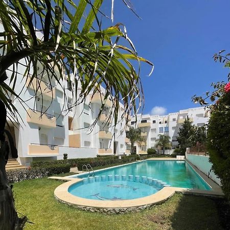Joli Appartement Balneaire Avec Piscine Tânger Exterior foto